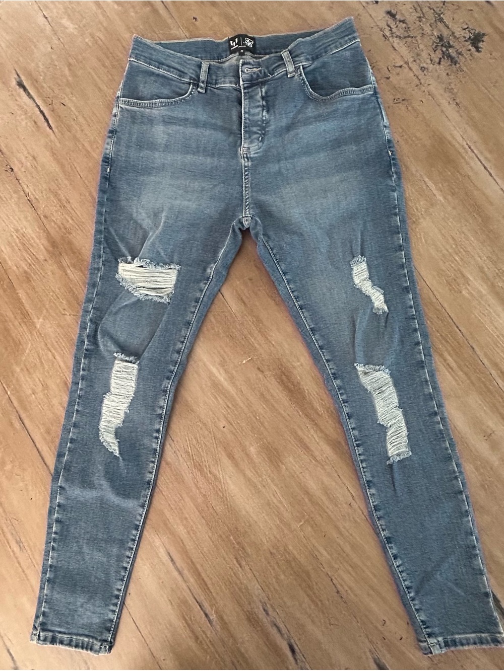 High-Rise Ripped Skinny Jeans in Medium Blue